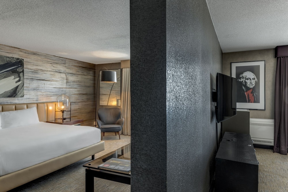 Revere Hotel Boston Common — Hotel rooms in Boston, Massachusetts