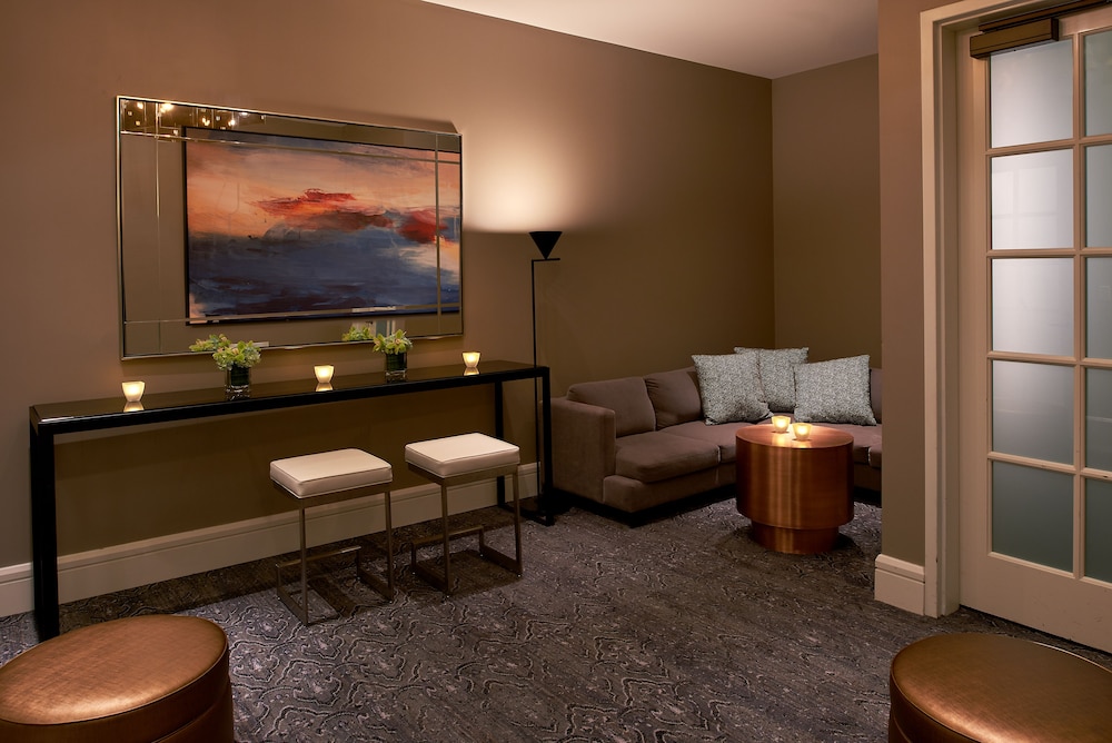 Revere Hotel Boston Common — Hotel rooms in Boston, Massachusetts