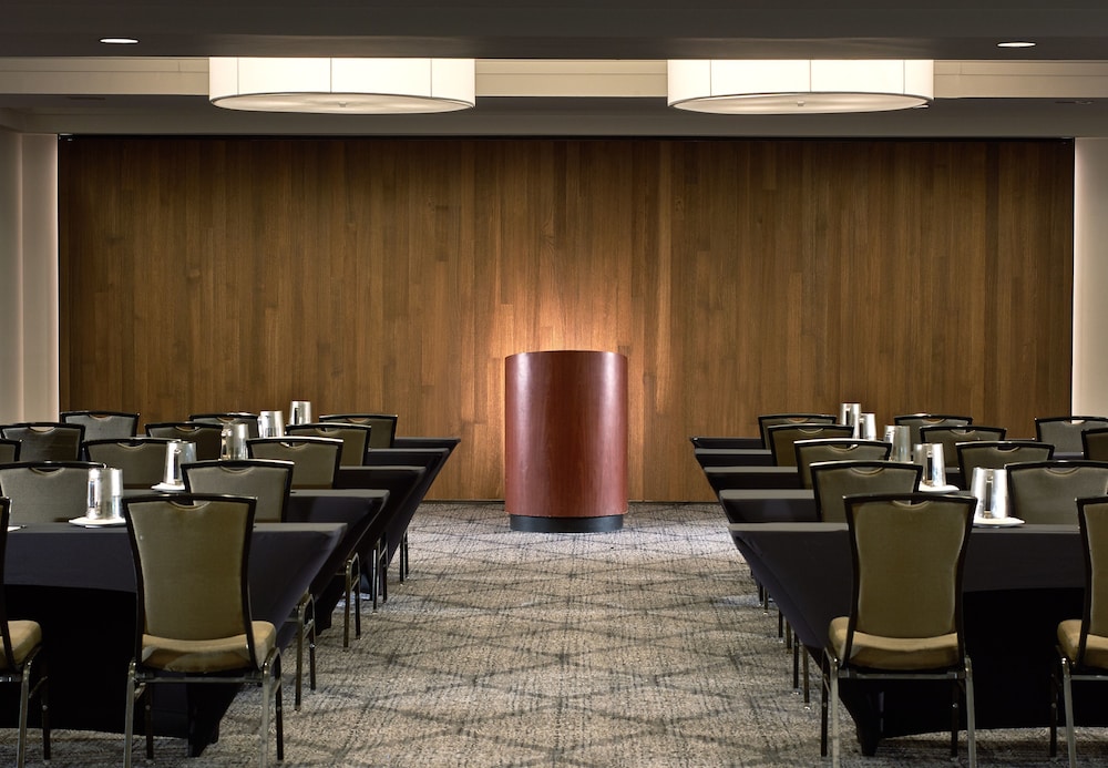 Revere Hotel Boston Common — Hotel building in Boston, Massachusetts