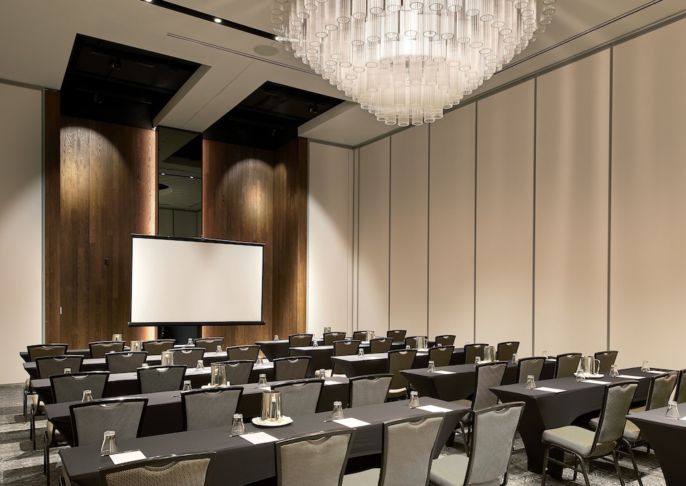 Revere Hotel Boston Common — Hotel building in Boston, Massachusetts