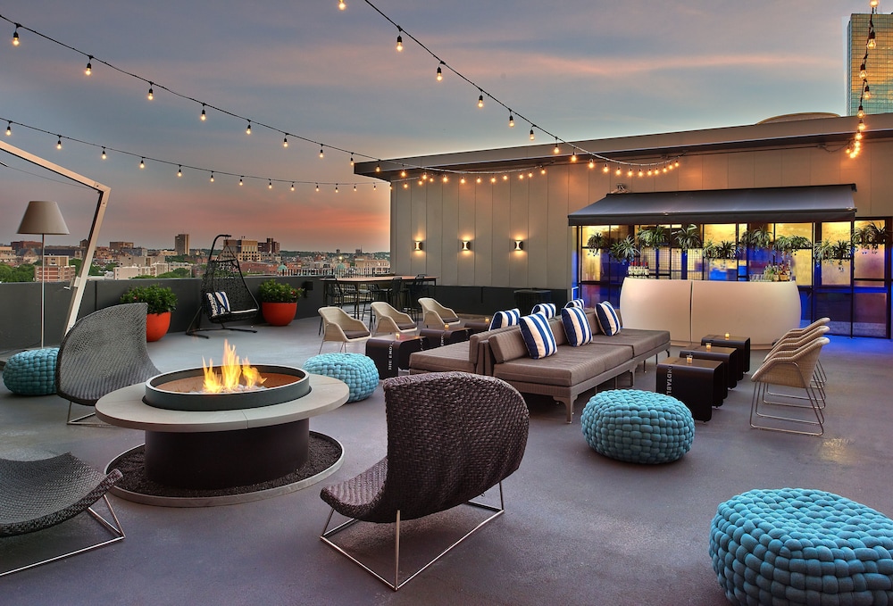 Revere Hotel Boston Common — Restaurant & bars in Boston, Massachusetts
