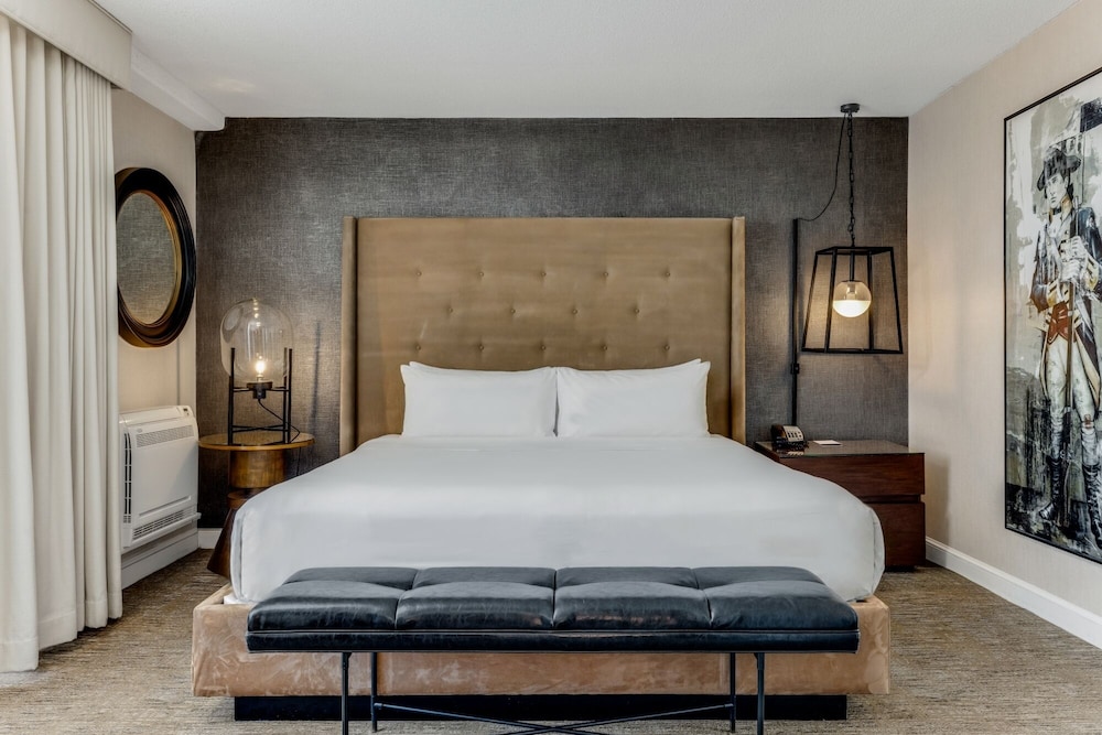 Revere Hotel Boston Common — Hotel rooms in Boston, Massachusetts
