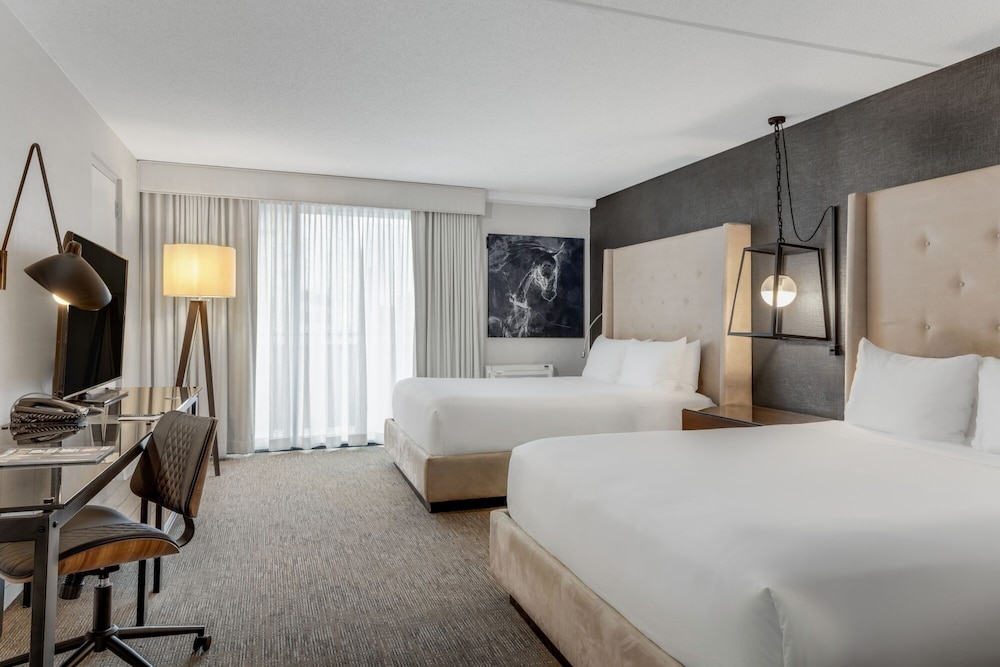 Revere Hotel Boston Common — Hotel rooms in Boston, Massachusetts