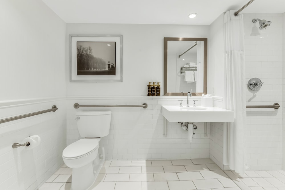Revere Hotel Boston Common — Hotel rooms in Boston, Massachusetts