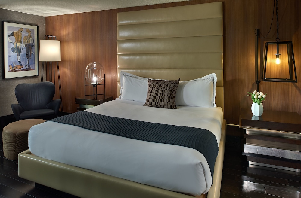 Revere Hotel Boston Common — Hotel rooms in Boston, Massachusetts