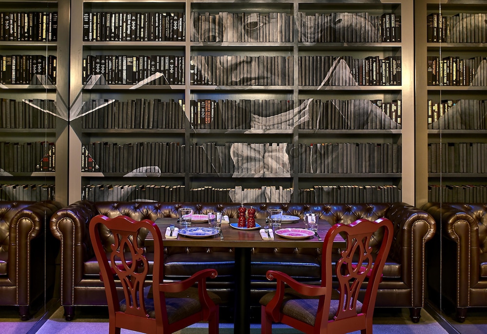 Revere Hotel Boston Common — Restaurant & bars in Boston, Massachusetts