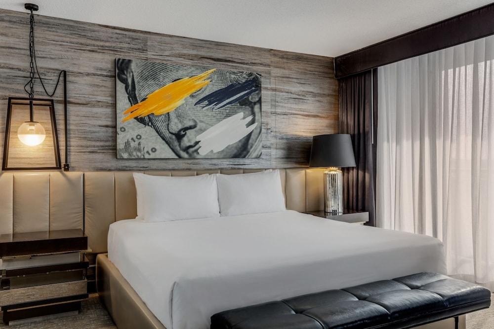 Revere Hotel Boston Common — Hotel rooms in Boston, Massachusetts