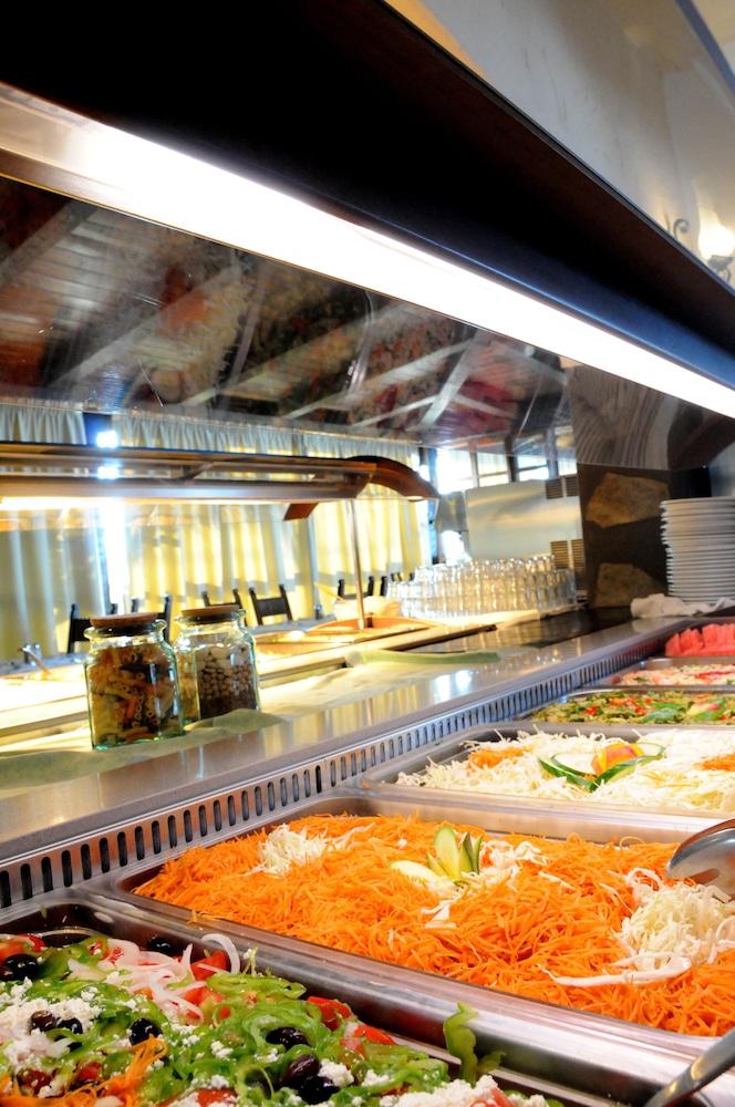 Hersonissos Village Hotel & Bungalows - All inclusive — Restaurant & bars in Hersonissos