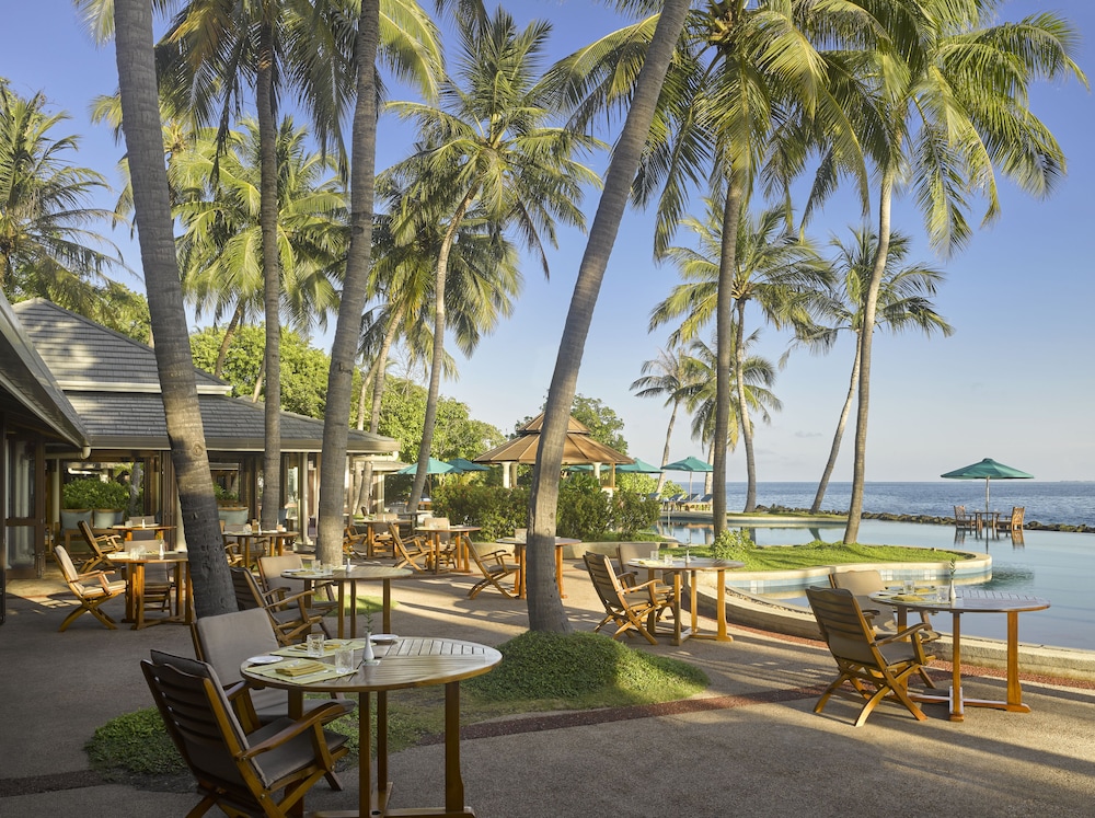 Royal Island Resort & Spa — Baa Atoll, Baa