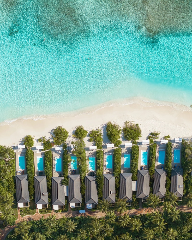 Royal Island Resort & Spa — Baa Atoll, Baa