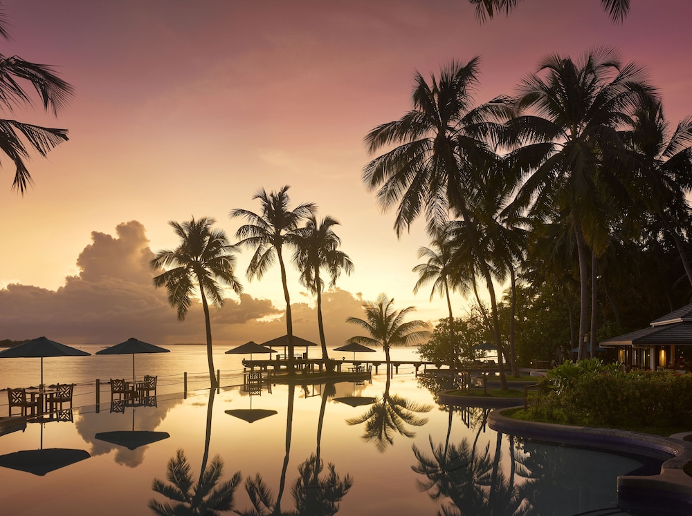 Royal Island Resort & Spa — Baa Atoll, Baa