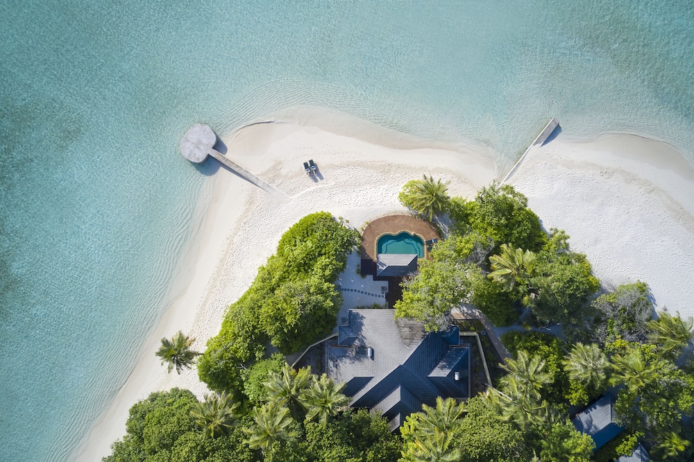 Royal Island Resort & Spa — Baa Atoll, Baa