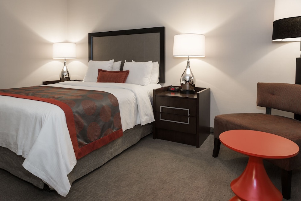 Ramada by Wyndham Boston — Hotel rooms in Boston, Massachusetts