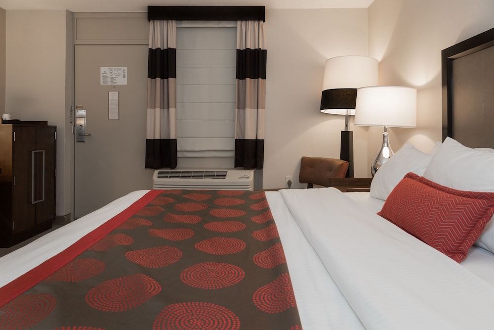 Ramada by Wyndham Boston — Hotel rooms in Boston, Massachusetts