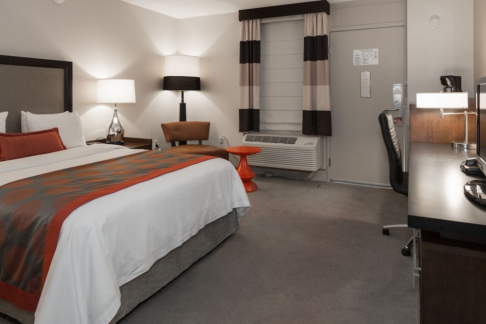 Ramada by Wyndham Boston — Hotel rooms in Boston, Massachusetts