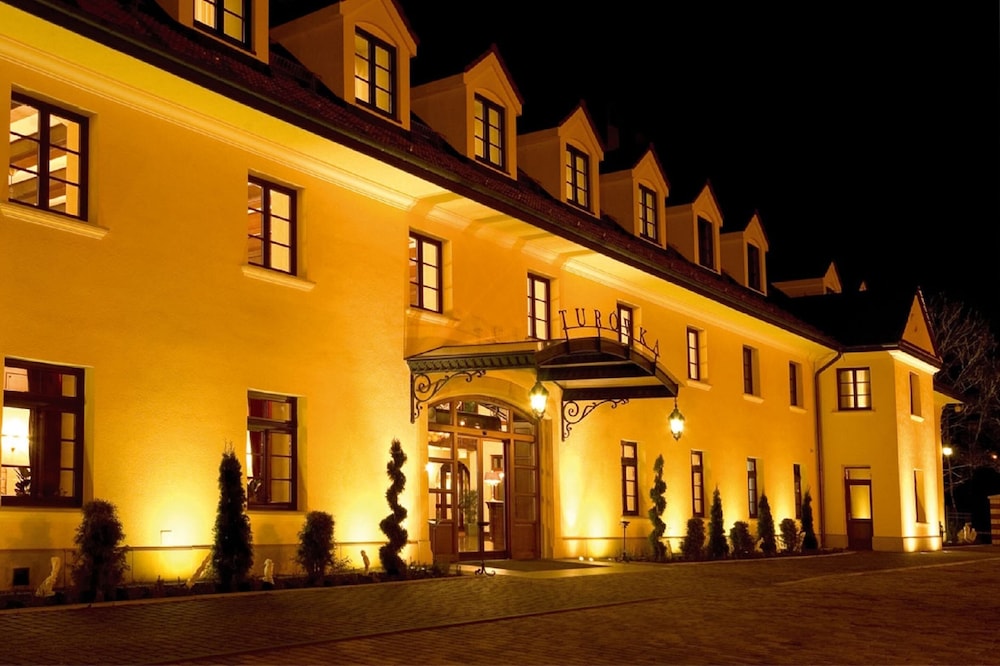Turowka Hotel & Spa — Hotel building in Wieliczka, Lesser Poland