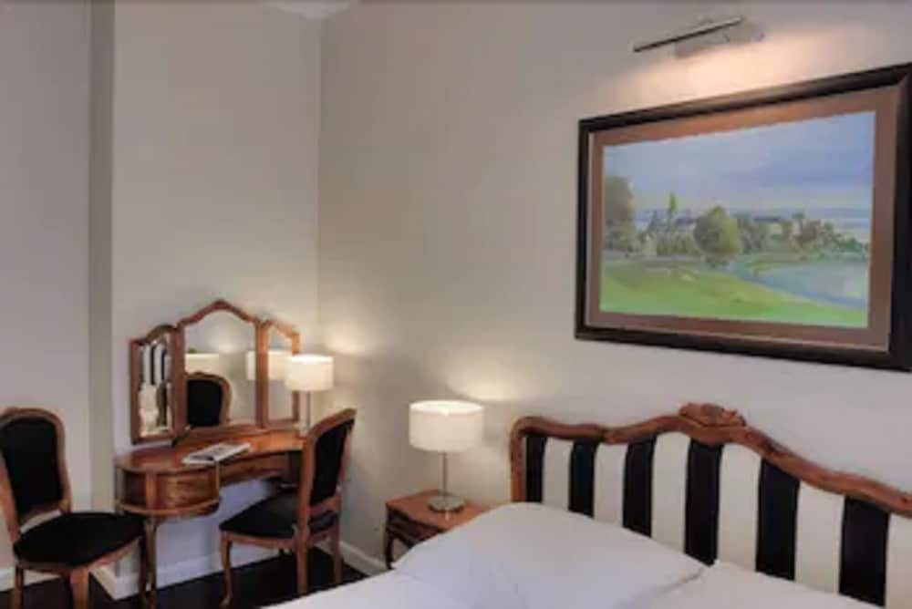 Hotel Senacki — Hotel rooms in Krakow, Lesser Poland