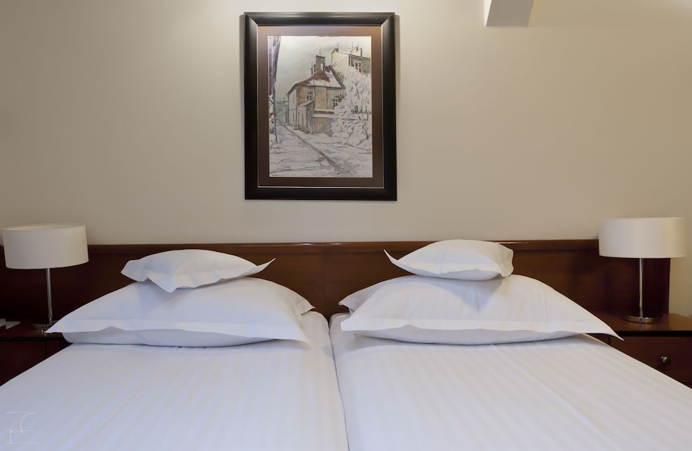 Hotel Senacki — Hotel rooms in Krakow, Lesser Poland