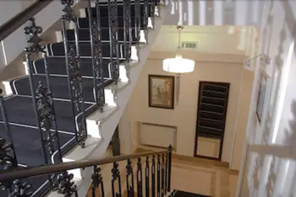 Hotel Senacki — Hotel building in Krakow, Lesser Poland