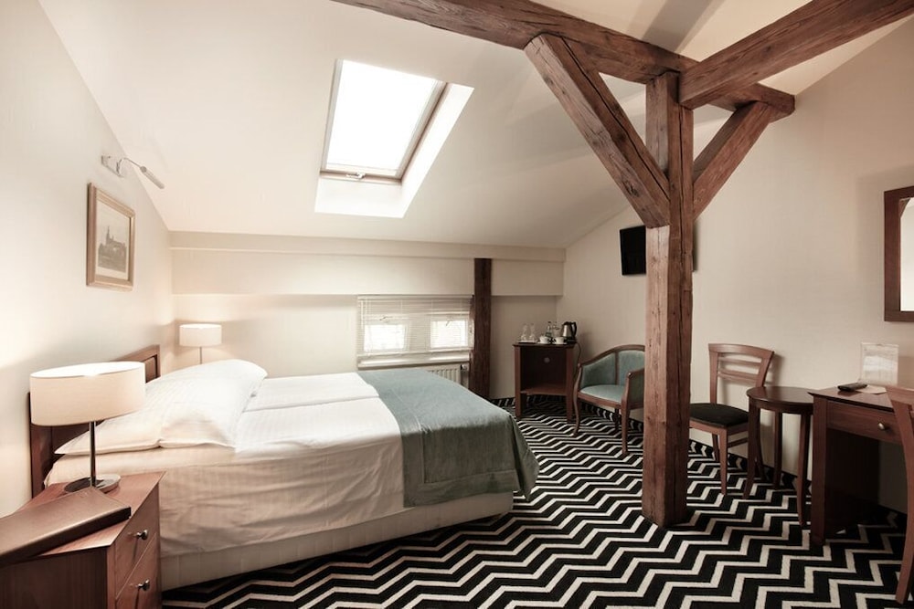 Hotel Senacki — Hotel rooms in Krakow, Lesser Poland