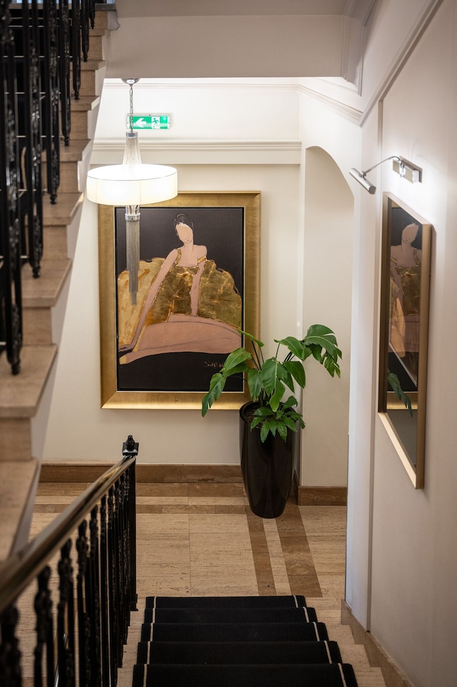 Hotel Senacki — Hotel building in Krakow, Lesser Poland