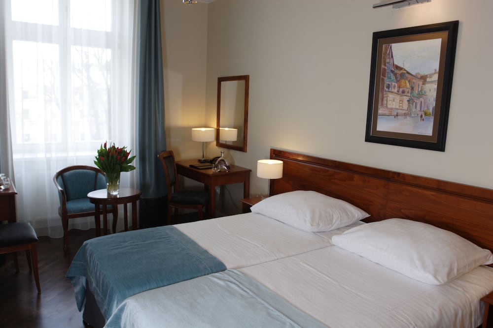 Hotel Senacki — Hotel rooms in Krakow, Lesser Poland