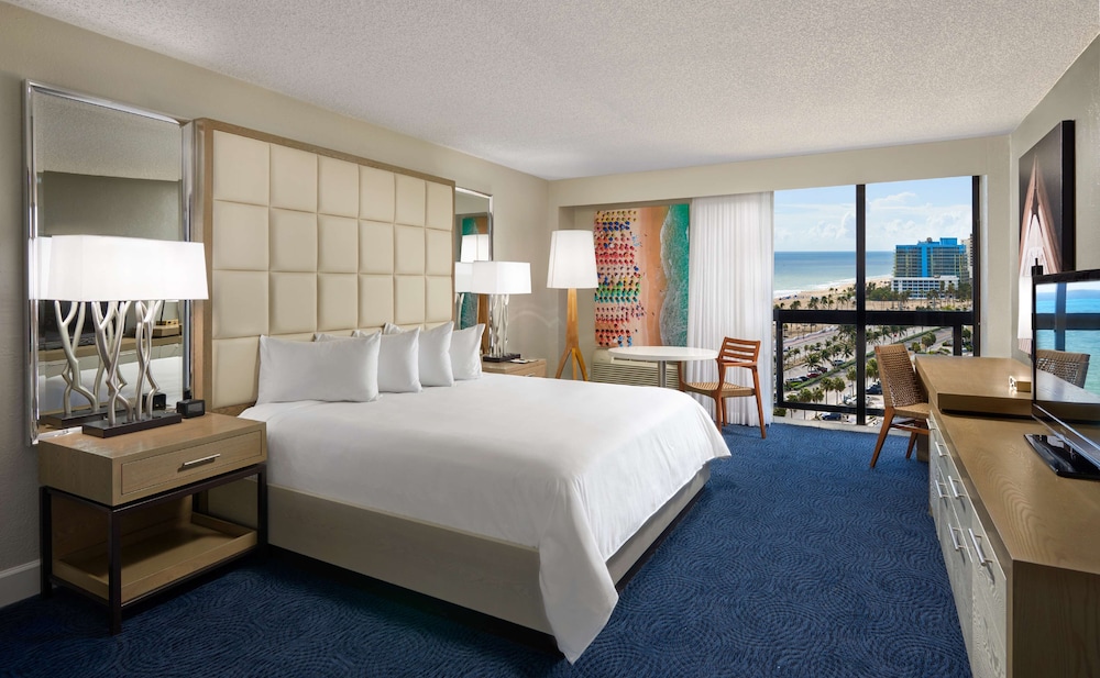 Bahia Mar Ft. Lauderdale Beach- a DoubleTree by Hilton Hotel — Hotel rooms in Fort Lauderdale, Florida