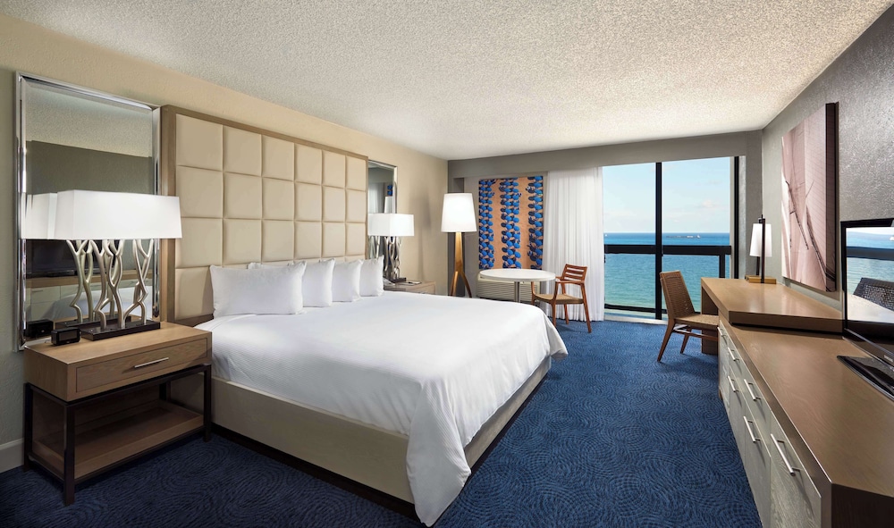 Bahia Mar Ft. Lauderdale Beach- a DoubleTree by Hilton Hotel — Hotel rooms in Fort Lauderdale, Florida