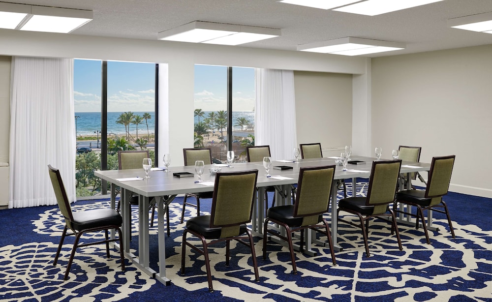 Bahia Mar Ft. Lauderdale Beach- a DoubleTree by Hilton Hotel — Hotel rooms in Fort Lauderdale, Florida
