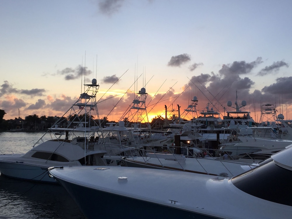 Bahia Mar Ft. Lauderdale Beach- a DoubleTree by Hilton Hotel — Beach in Fort Lauderdale, Florida