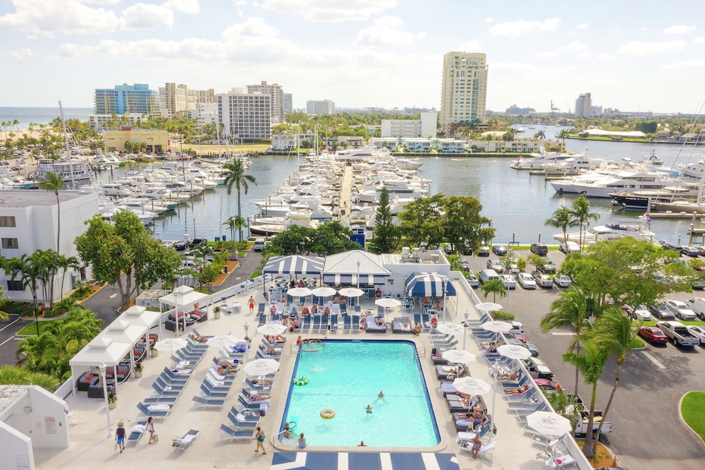 Bahia Mar Ft. Lauderdale Beach- a DoubleTree by Hilton Hotel — Swimming pool in Fort Lauderdale, Florida