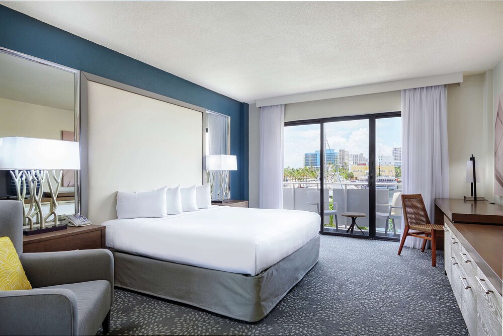 Bahia Mar Ft. Lauderdale Beach- a DoubleTree by Hilton Hotel — Hotel rooms in Fort Lauderdale, Florida