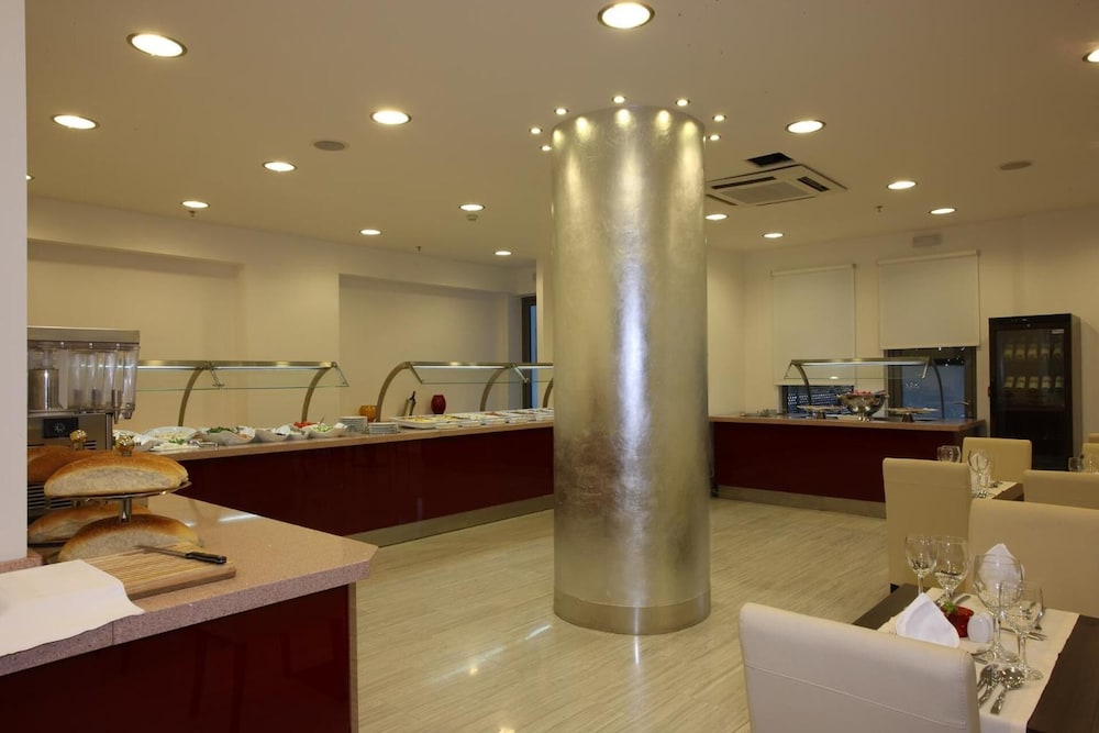 Olympic Palladium by GHH — Restaurant & bars in Rethymnon