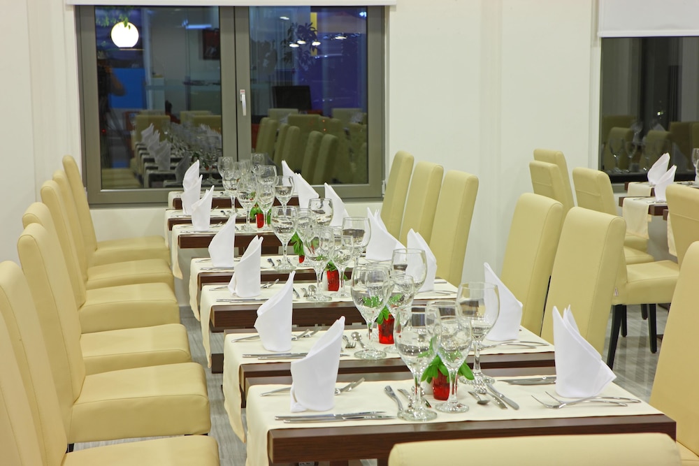 Olympic Palladium by GHH — Restaurant & bars in Rethymnon