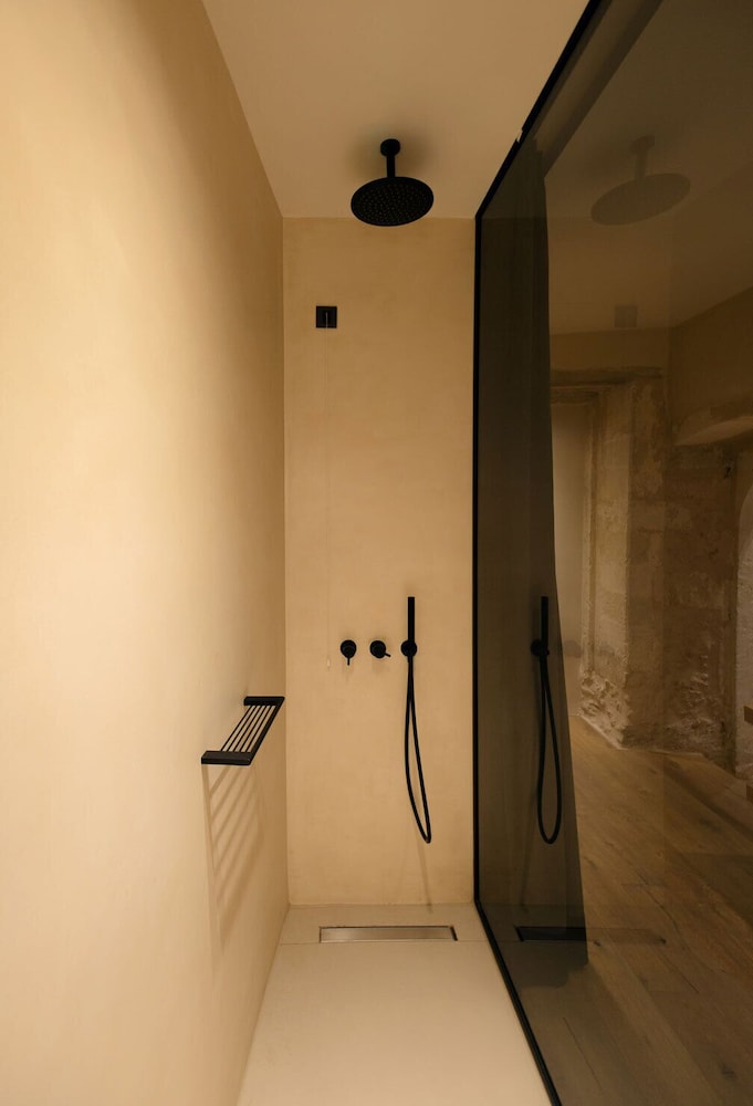 Monastery Estate Venetian Harbor — Hotel rooms in Chania