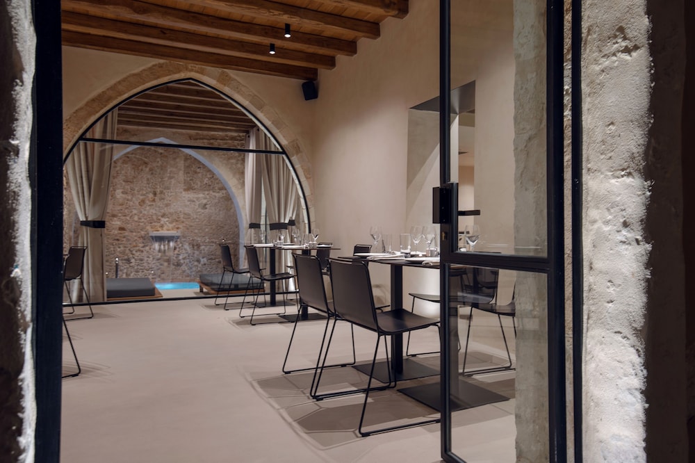 Monastery Estate Venetian Harbor — Restaurant & bars in Chania