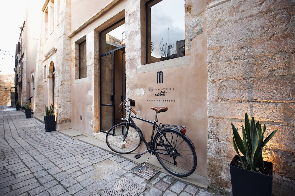 Monastery Estate Venetian Harbor — Hotel building in Chania