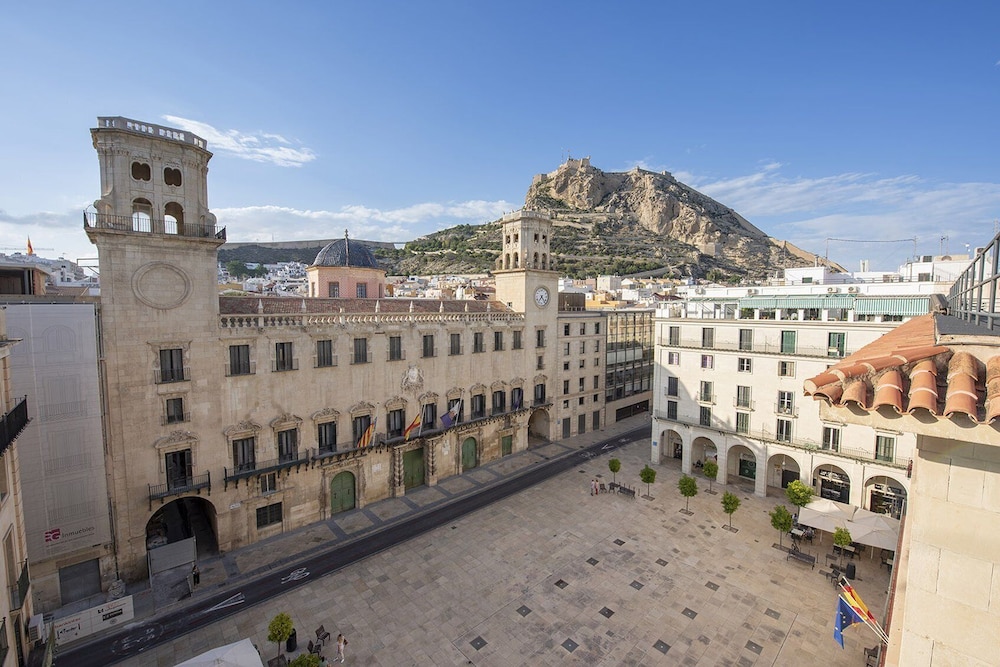 Eurostars Mediterranea Plaza — Attractions in the area in Alicante, Valencian Community