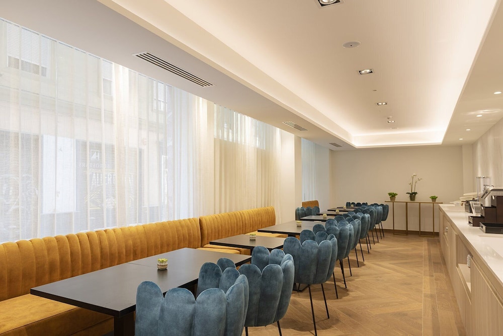 Eurostars Mediterranea Plaza — Restaurant & bars in Alicante, Valencian Community