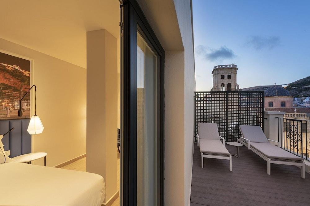 Eurostars Mediterranea Plaza — Hotel rooms in Alicante, Valencian Community