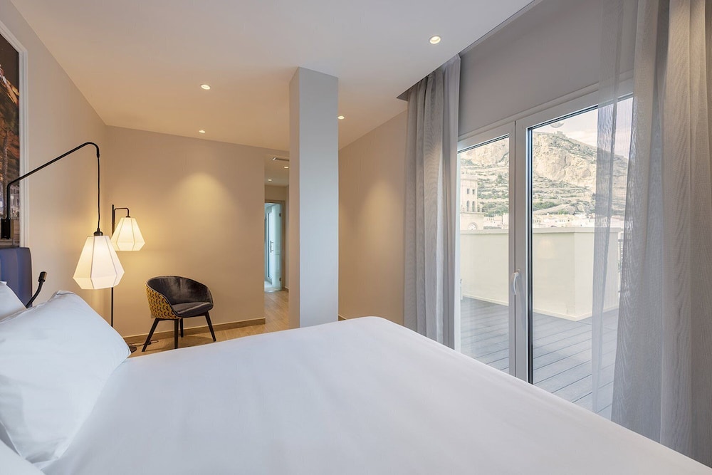 Eurostars Mediterranea Plaza — Hotel rooms in Alicante, Valencian Community