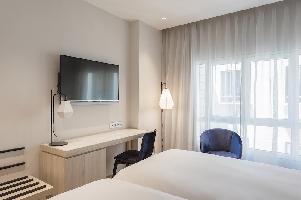 Eurostars Mediterranea Plaza — Hotel rooms in Alicante, Valencian Community