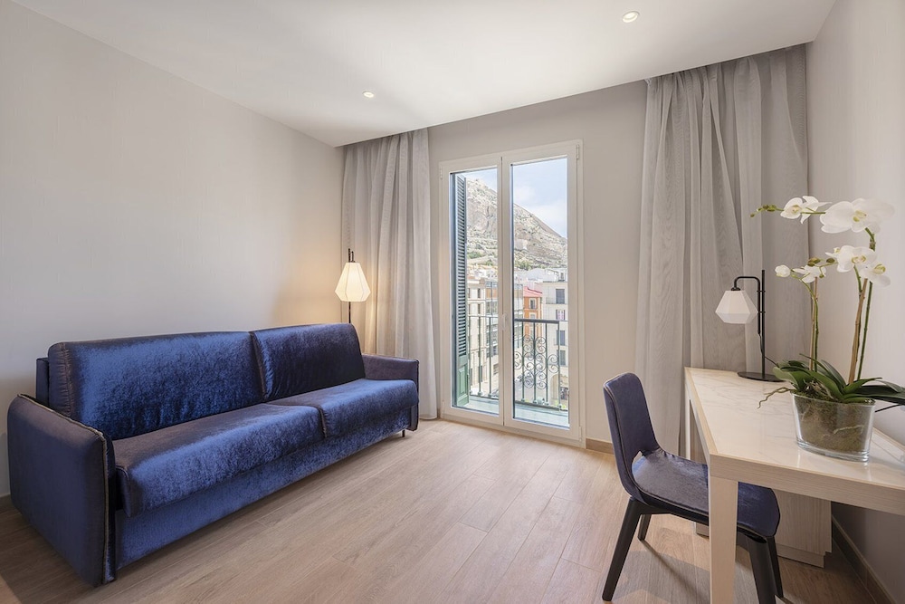 Eurostars Mediterranea Plaza — Hotel rooms in Alicante, Valencian Community