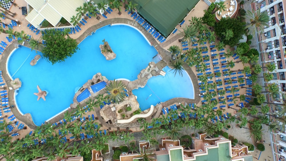 Playacapricho Hotel — Swimming pool in Roquetas de Mar, Andalusia
