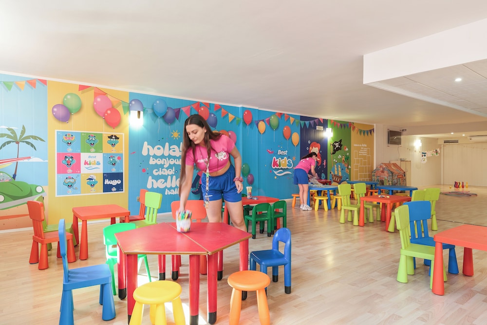 Hotel Best Roquetas — Attractions for children in Roquetas de Mar, Andalusia