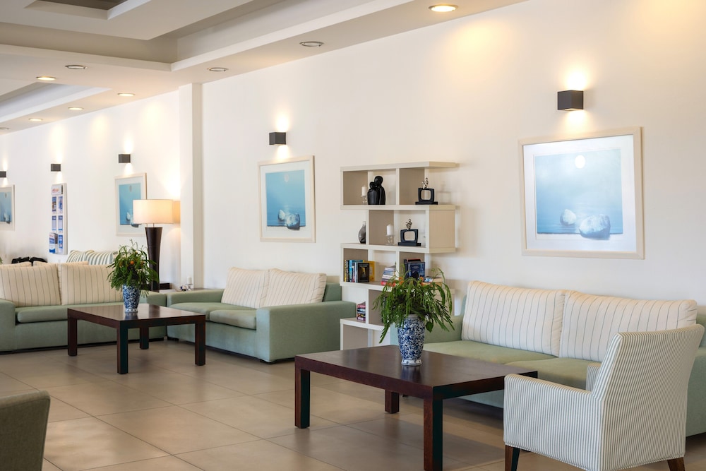 Ariadne Beach - Adults Only — Hotel building in Ammoudara (Agios Nikolaos)