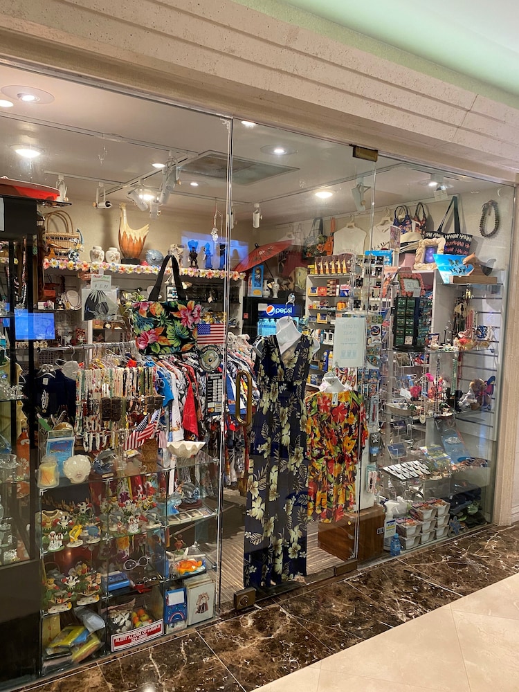 Ramada Plaza by Wyndham Waikiki — Attractions in the area in Honolulu, Hawaii