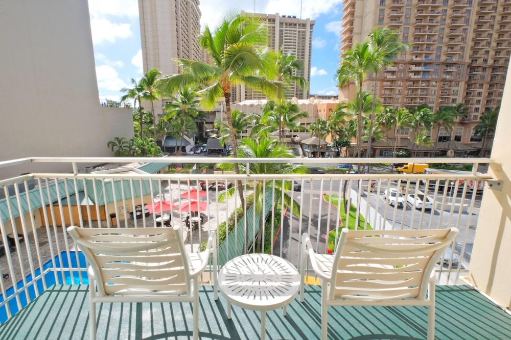 Ramada Plaza by Wyndham Waikiki — Attractions in the area in Honolulu, Hawaii