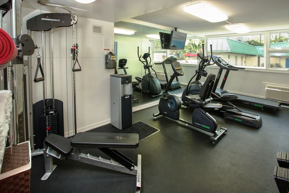 Ramada Plaza by Wyndham Waikiki — Sports & recreation in Honolulu, Hawaii