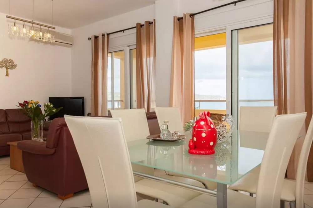 Blue Villas — Hotel rooms in Chania